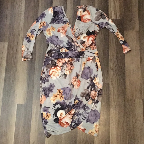Fashion Nova Dresses & Skirts - Size large floral dress by Fashion Nova